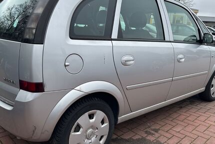 Opel Meriva 147.000 km 2.800 &euro; Lübeck 23560