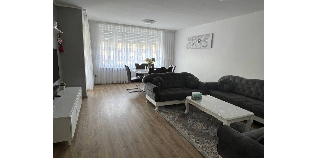 Rgbg Osten - 3 Zimmer Wohnung mit Balkon und Aufzug 3 zimmer