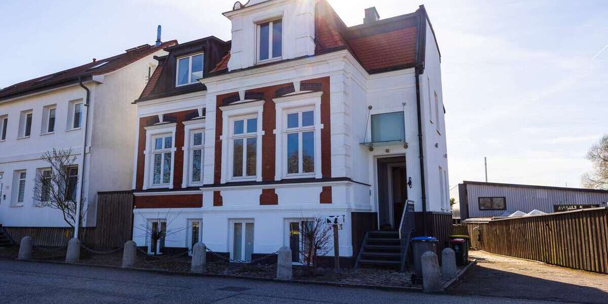 Einfamilienhaus Hamburg Billbrook - 6 Zimmer, 180 m&sup2;, 2.000&euro; | Angebot:26036007