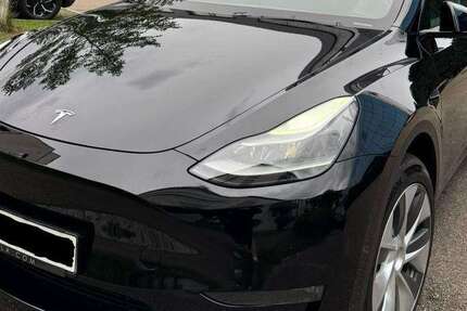 Tesla Model Y 28.000 km 39.000 € Köln 51103