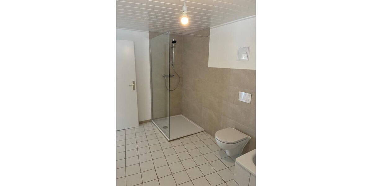 Etagenwohnung Seesen Kirchberg - 3 Zimmer, 129 m&sup2;, 895&euro; | Angebot:26344022