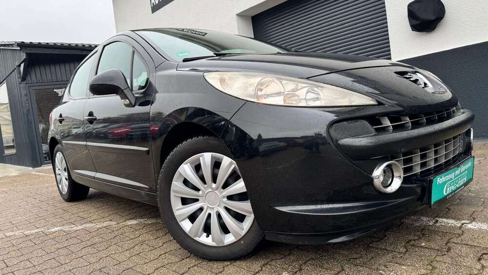 Peugeot 207 180.000 km 2.999 &euro; Stuttgart 70563