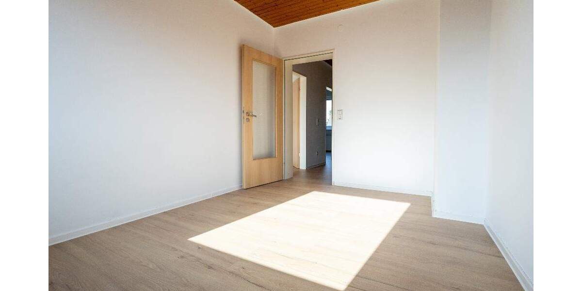 Reihenmittelhaus Stuhr Varrel - 5 Zimmer, 130 m&sup2;, 295.000&euro; | Angebot:25879614