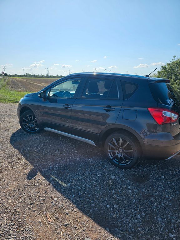 (SX4) S-Cross