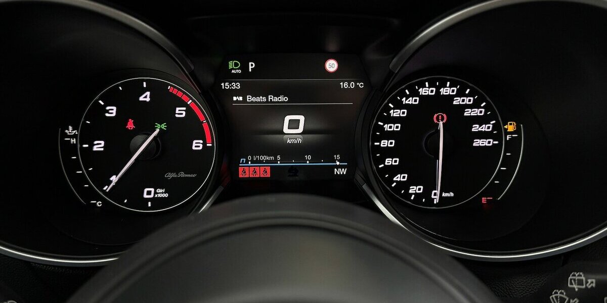 Alfa Romeo Stelvio 2.2 D Veloce Q4 1.Hand Panodach 37.600 km 34.820 &euro; Lich 35423