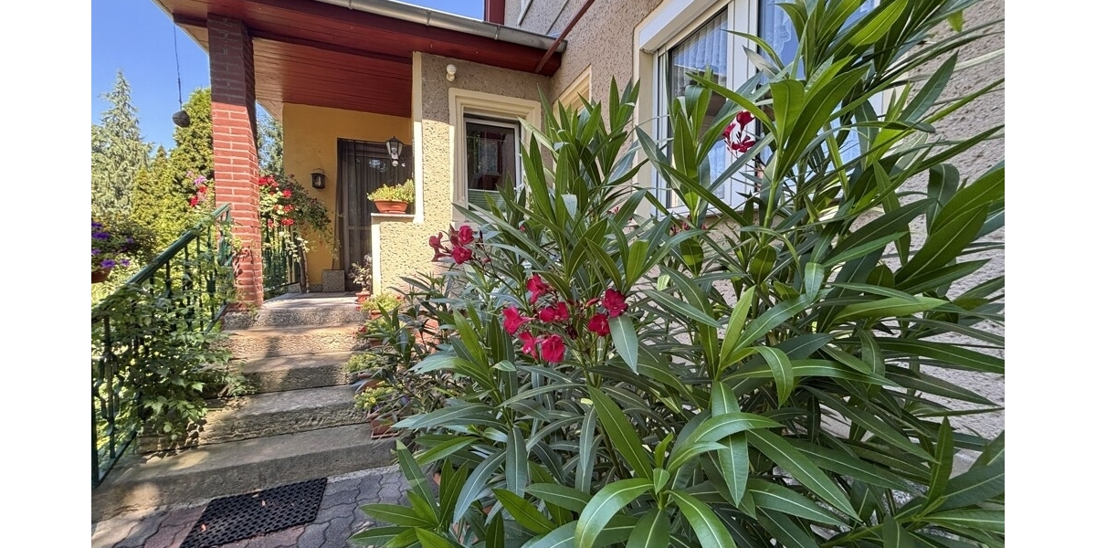 Grünes Paradies für Groß und Klein: Großzügige Doppelhaushälfte in absolut ruhiger Idylle - Doppelhaushälfte Weinböhla | Angebot:27022913