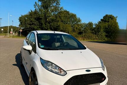 Ford Fiesta 90.000 km 10.990 € Rauenberg 69231