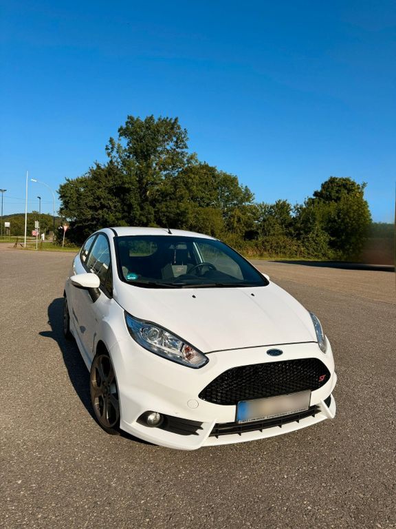 Ford Fiesta 90.000 km 10.990 € Rauenberg 69231