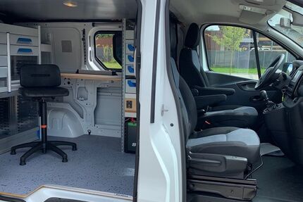 Opel Vivaro 69.000 km 17.999 &euro; Erlensee 63526