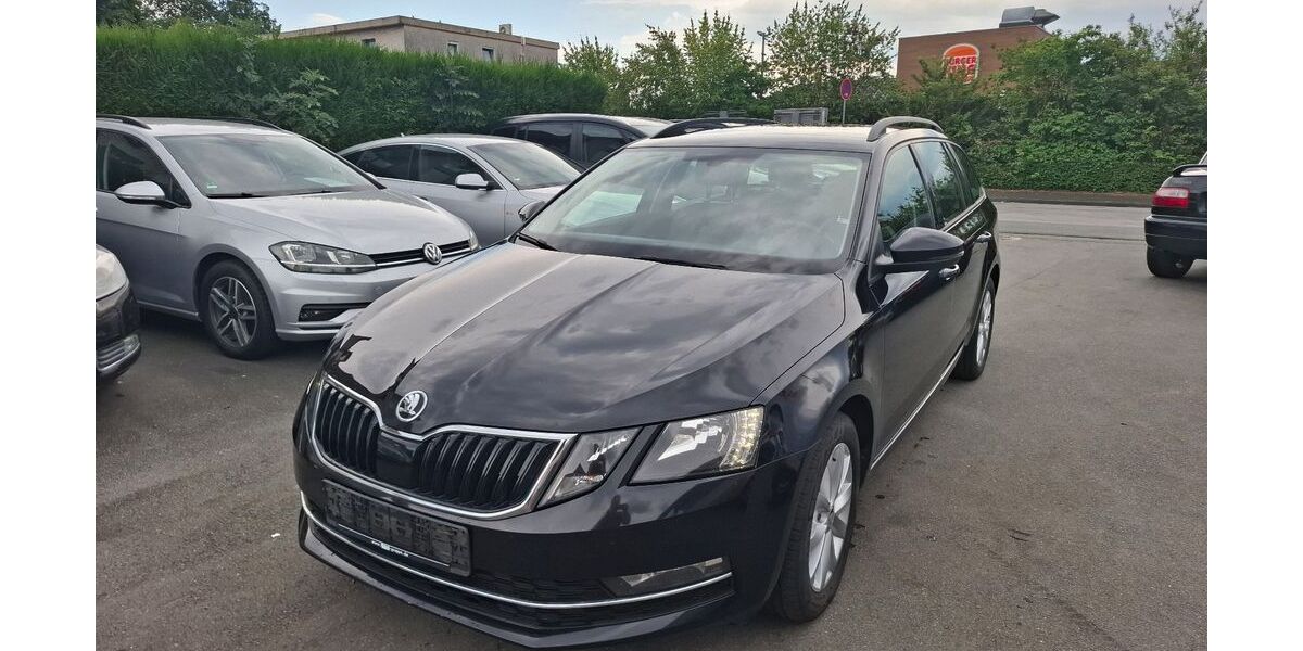 Skoda Octavia 273.000 km 6.999 &euro; Paderborn 33100