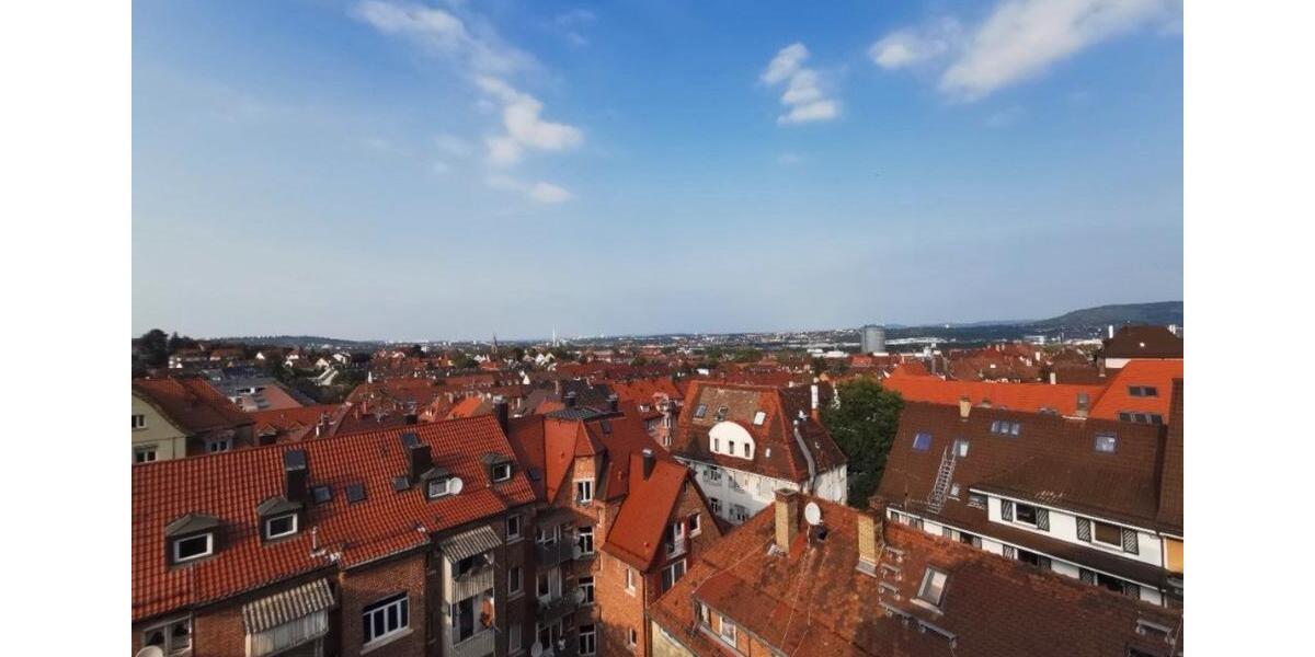 2-Zimmer DG Wohnung in Stuttgart Ost teilmöbliert WG geeignet 2 zimmer