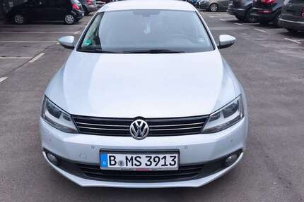 VW Jetta 140.000 km 5.299 &euro; Berlin 12249