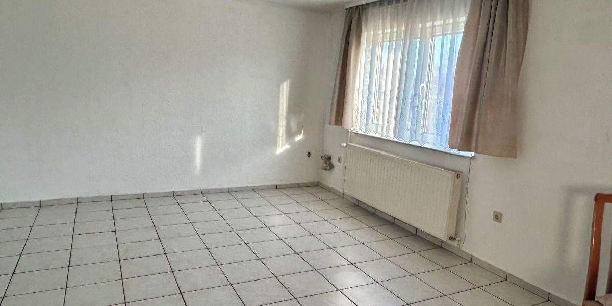 Doppelhaushälfte Demmin - 2 Zimmer, 85 m&sup2;, 80.000&euro; | Angebot:25670296