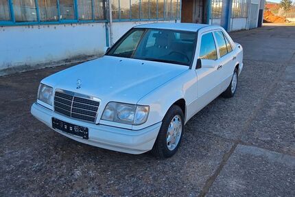 Mercedes-Benz E 300 186.000 km 10.500 &euro; Ostheim vor der Rhön 97645