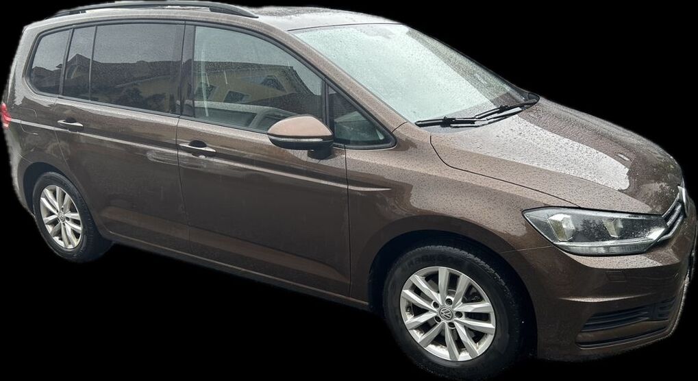 VW Touran 114.000 km 14.400 € Altdorf 84032