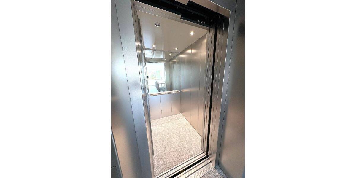Etagenwohnung PETERSBERG BÖCKELS Böckels - 4 Zimmer, 147 m&sup2;, 1.620&euro; | Angebot:26804504