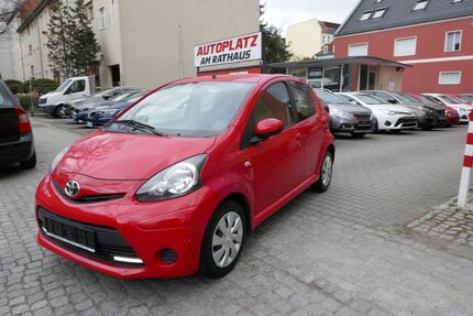 Toyota Aygo (X) 49.450 km 5.299 &euro; Berlin-Tempelhof 12105