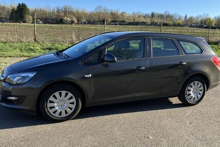 Opel Astra 27.800 km 10.600 &euro; Limbach-Oberfrohna 09212