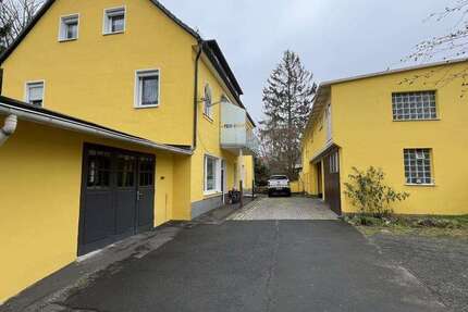 Haus zum Kaufen in Arzberg 169.000 € 208 m² 9 zimmer
