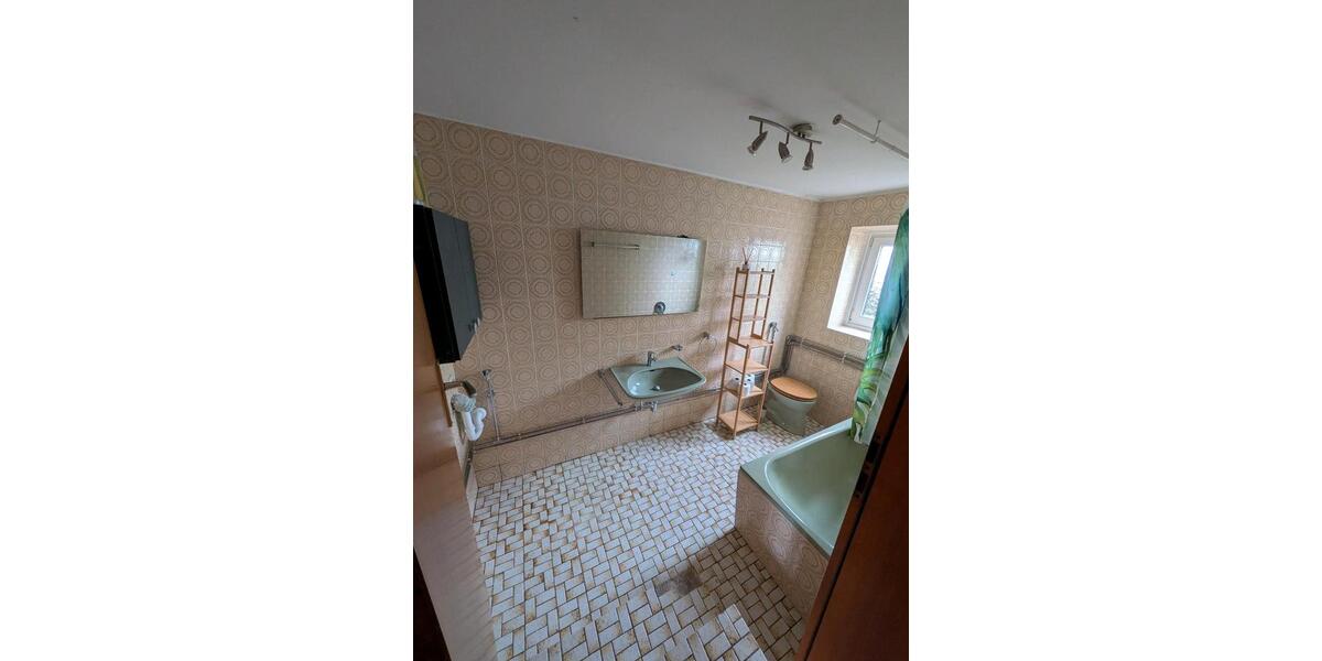 Einfamilienhaus Bayerbach - 3 Zimmer, 71 m&sup2;, 900&euro; | Angebot:25895290