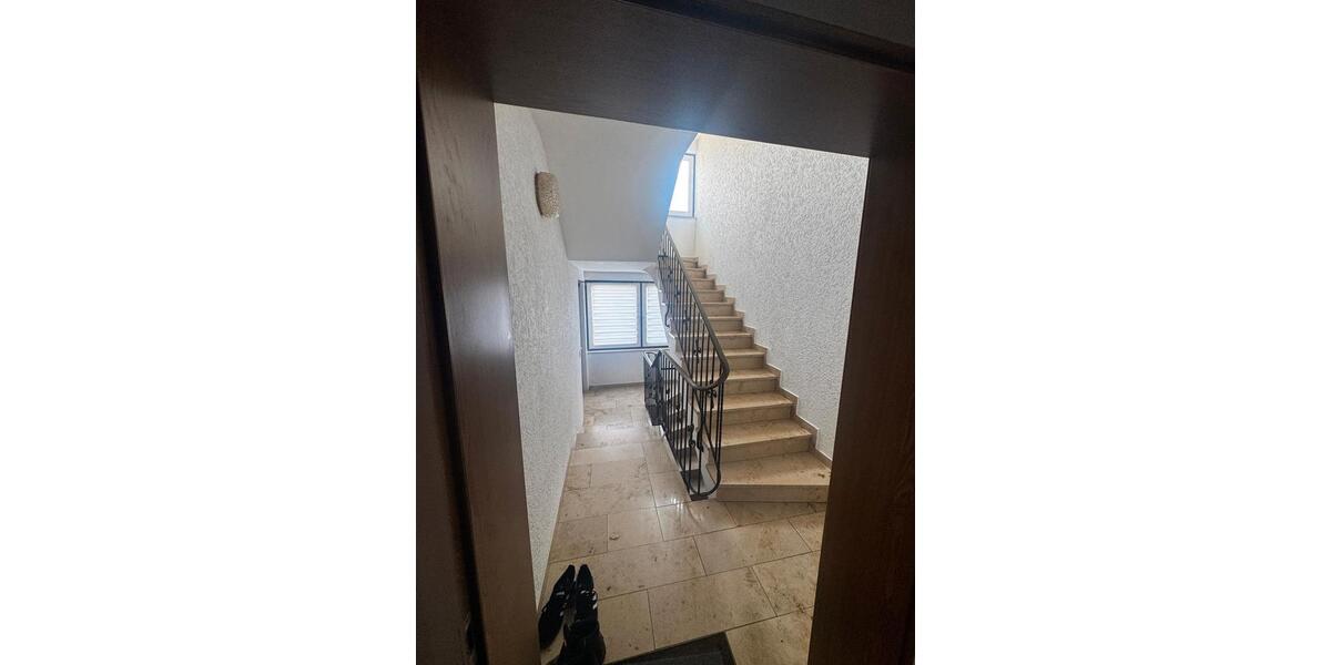 Mehrfamilienhaus, Wohnhaus Hallstadt - 9 Zimmer, 275 m&sup2;, 750.000&euro; | Angebot:27129784