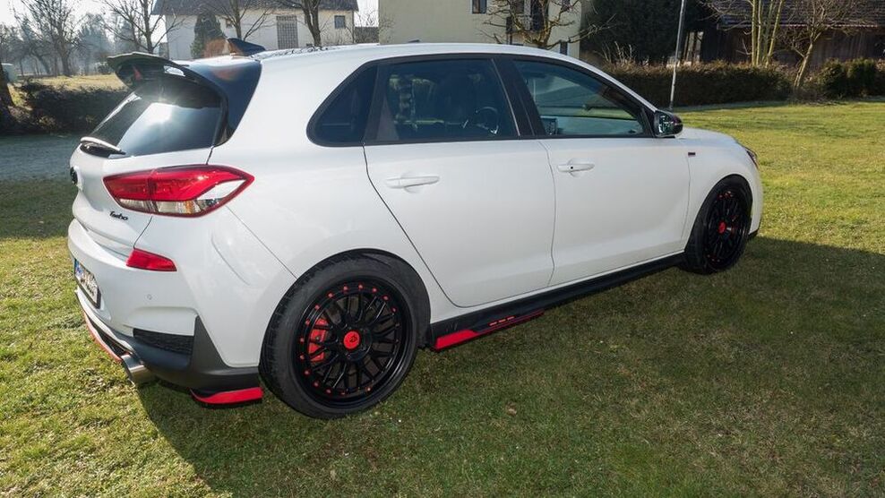 i30