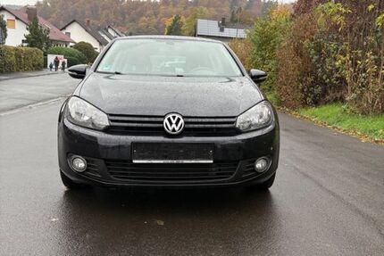 VW Golf 157.000 km 5.900 € Dautphetal 35232