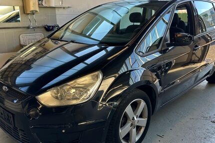 Ford S-Max 272.000 km 1.999 € Meckenbeuren 88074