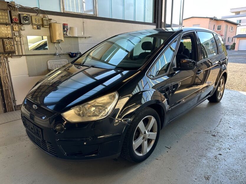 Ford S-Max 272.000 km 1.999 € Meckenbeuren 88074