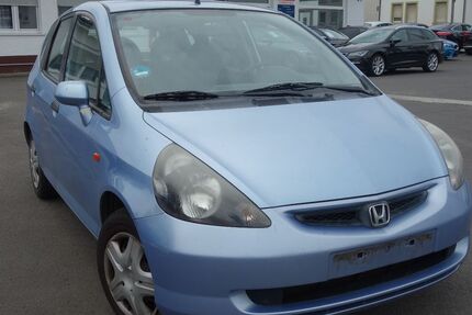 Honda Jazz 252.670 km 899 &euro; Ober Mörlen 61239