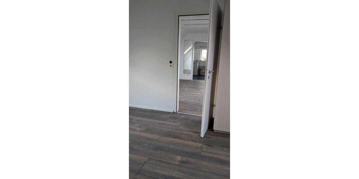 Dachgeschoßwohnung Stuttgart Stuttgart-Nord - 2 Zimmer, 38 m&sup2;, 600&euro; | Angebot:26012940