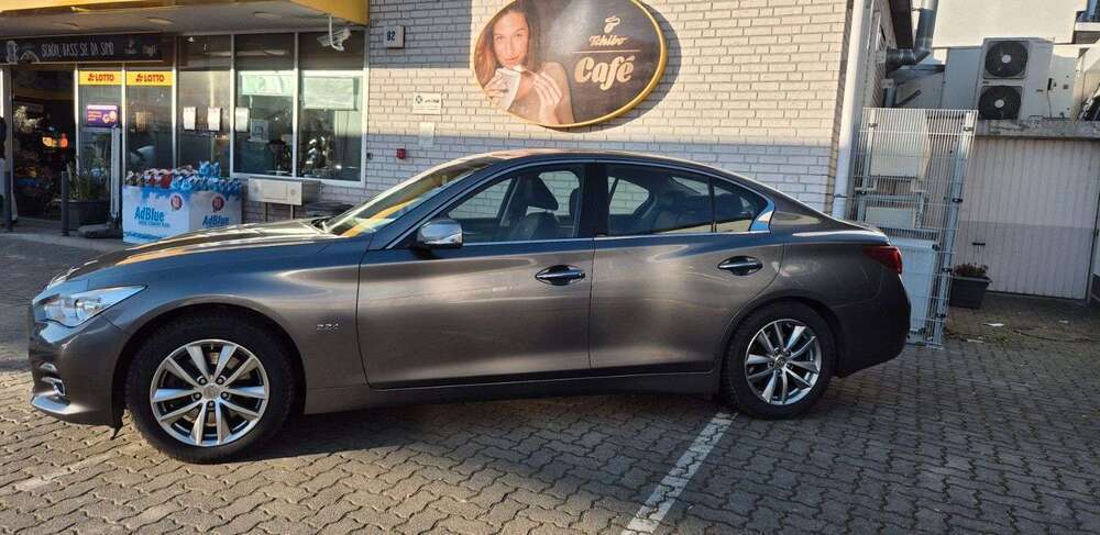 Q50