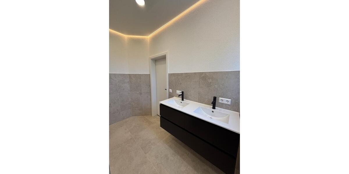 Erdgeschoßwohnung Althütte - 4 Zimmer, 123 m&sup2;, 418.000&euro; | Angebot:26640870