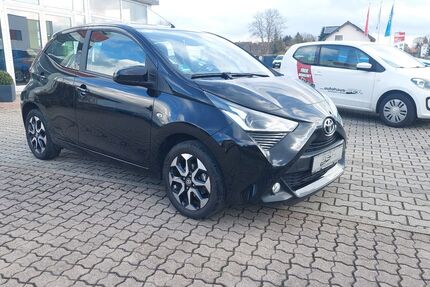 Toyota Aygo (X) 25.530 km 10.900 &euro; Wermsdorf 04779