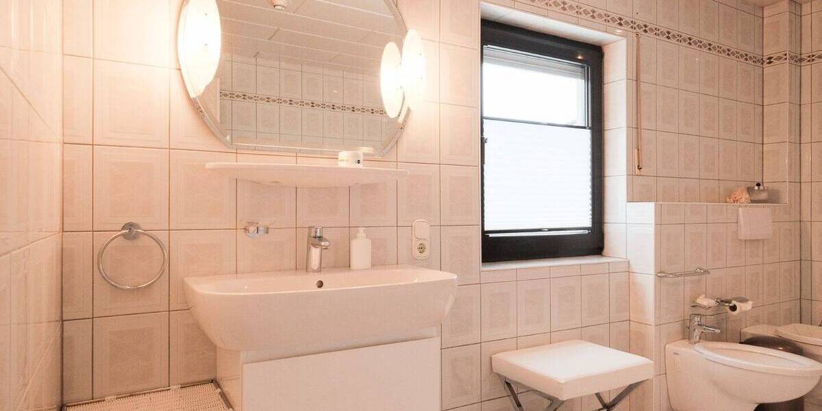 Mehrfamilienhaus, Wohnhaus Engelskirchen Wiehlmünden - 9 Zimmer, 272 m&sup2;, 630.000&euro; | Angebot:26318105