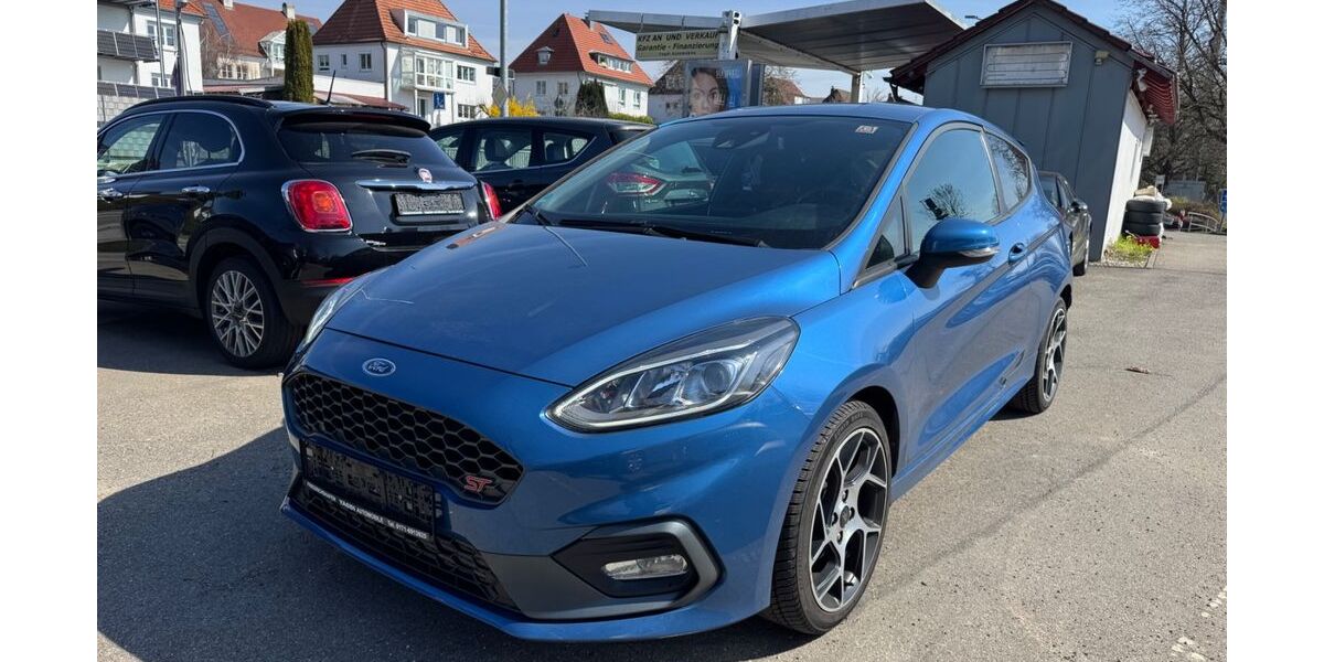 Ford Fiesta 126.000 km 11.900 &euro; Friedrichshafen 88045