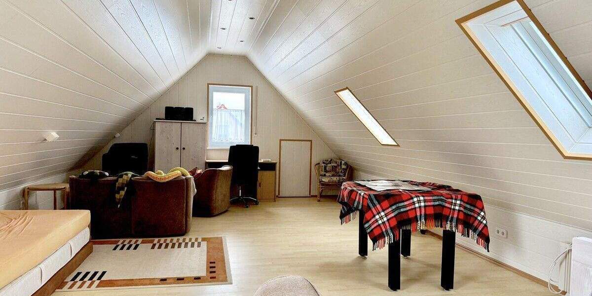 Etagenwohnung Wiesau - 6 Zimmer, 88 m&sup2;, 149.000&euro; | Angebot:25167413