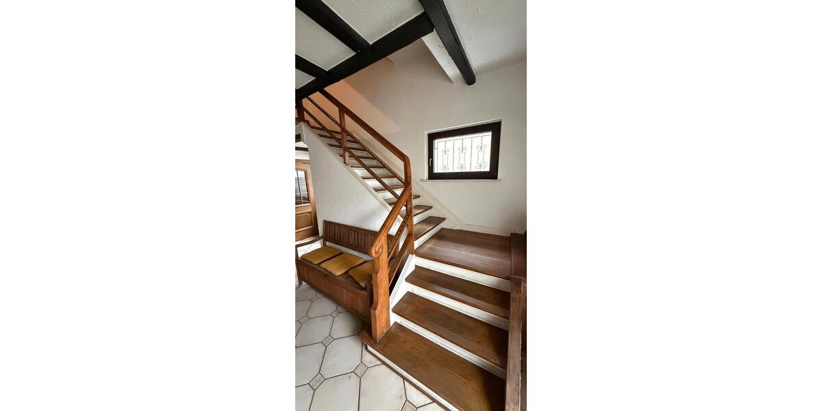 Doppelhaushälfte Waldbröl - 8 Zimmer, 183 m&sup2;, 279.000&euro; | Angebot:27014136