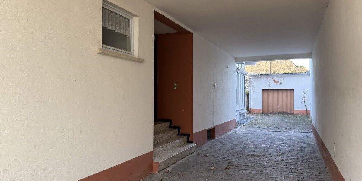 Mehrfamilienhaus, Wohnhaus Graben-Neudorf Neudorf - 7 Zimmer, 224 m&sup2;, 490.000&euro; | Angebot:25736356