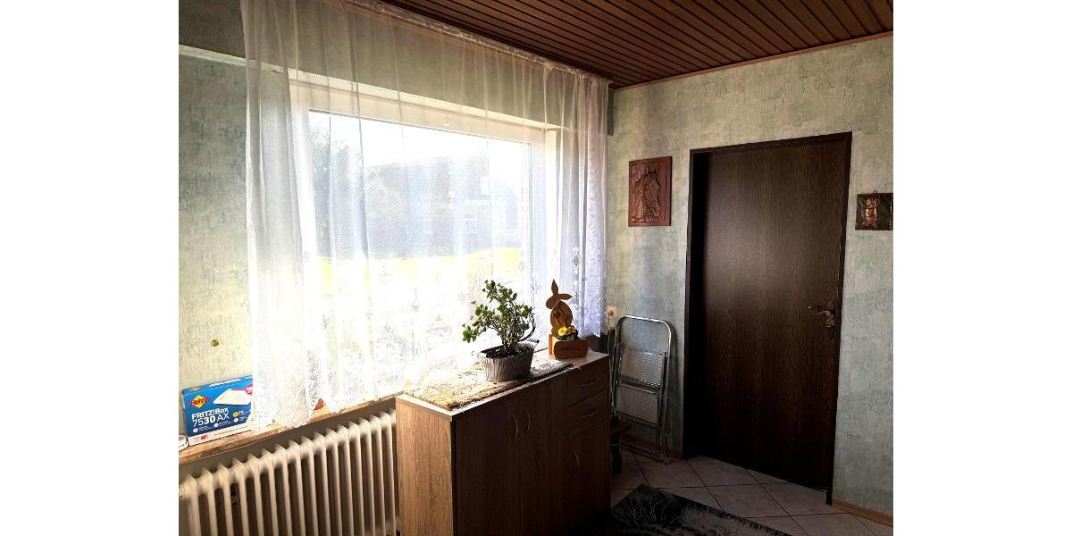 Schönes, großes Wohnhaus in Osteel (SG Brookmerland - Störtebekerland) (Mindestgebot: 239.000 EUR) - Einfamilienhaus Osteel | Angebot:27184294