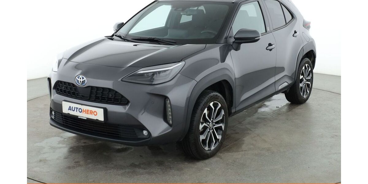 Toyota Yaris Cross 27.458 km 23.490 &euro; Dresden 01187