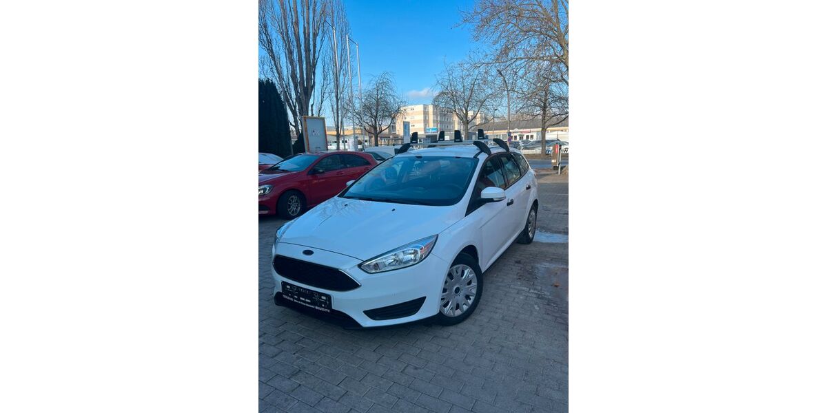 Ford Focus 76.200 km 7.900 &euro; Sindelfingen 71065