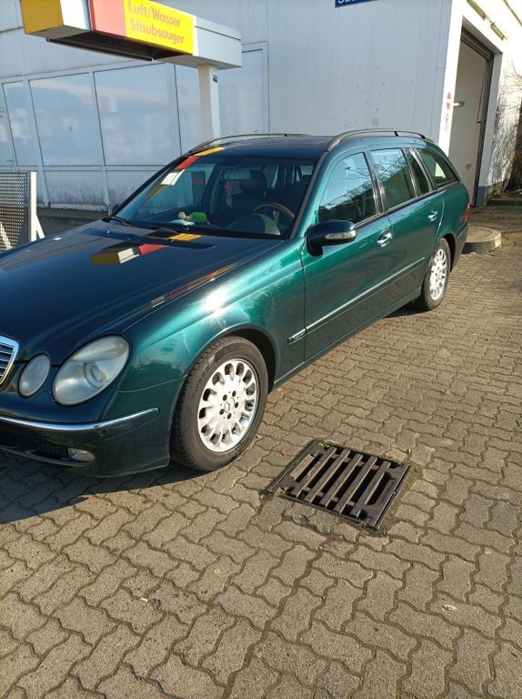 Mercedes-Benz E 320 231.327 km 2.500 € Halle Saale 06122