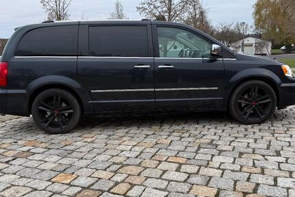 Lancia Voyager 187.000 km 8.799 &euro; Salzgitter 38229