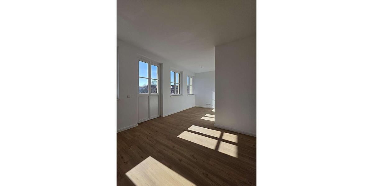 Etagenwohnung Bad Freienwalde (Oder) - 2 Zimmer, 90 m&sup2;, 1.081&euro; | Angebot:26335181