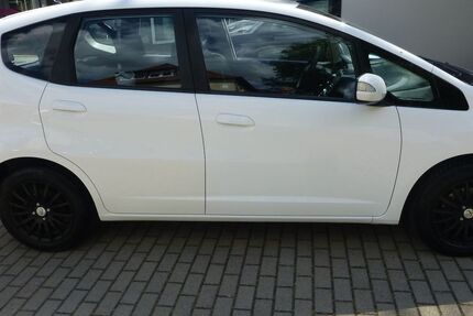 Honda Jazz 126.500 km 5.790 &euro; Naumburg/S. + 06667 Weißenfels + 06618 Schönburg 06618
