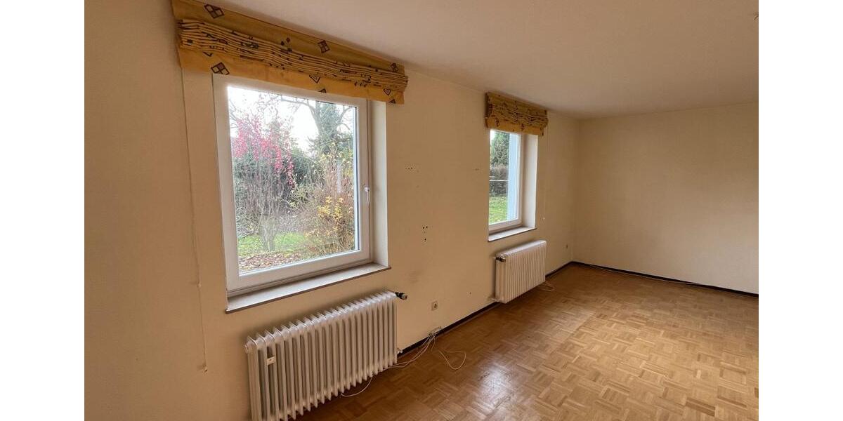 Einfamilienhaus Korbach - 9 Zimmer, 160 m&sup2;, 450.000&euro; | Angebot:25432331