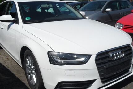 Audi A4 215.136 km 8.299 &euro; Regensburg 93055