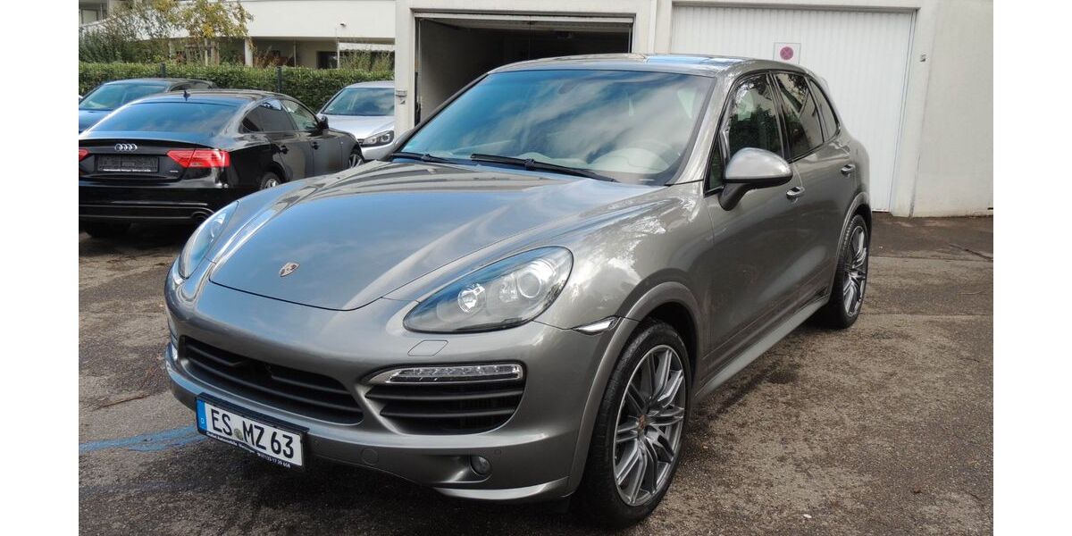Porsche Cayenne 215.000 km 24.990 &euro; Metzingen 72555