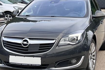 Opel Insignia 144.000 km 10.990 € Recklinghausen 45659